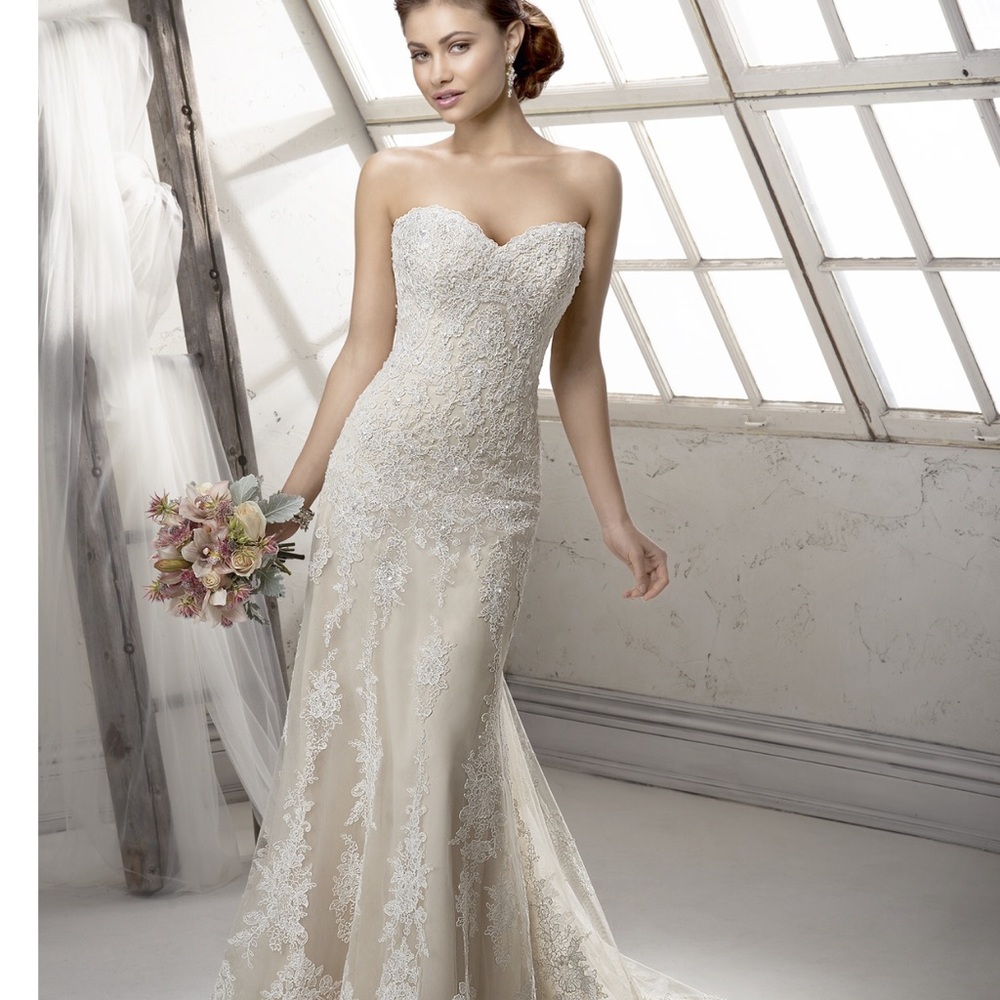 Maggie Sottero Cream Lace Wedding Dress 2014 Veona